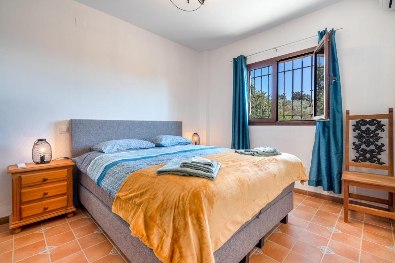 Hacienda La Buena Vida B&B En Appartementen Casita La Bruja Algarinejo Exterior photo